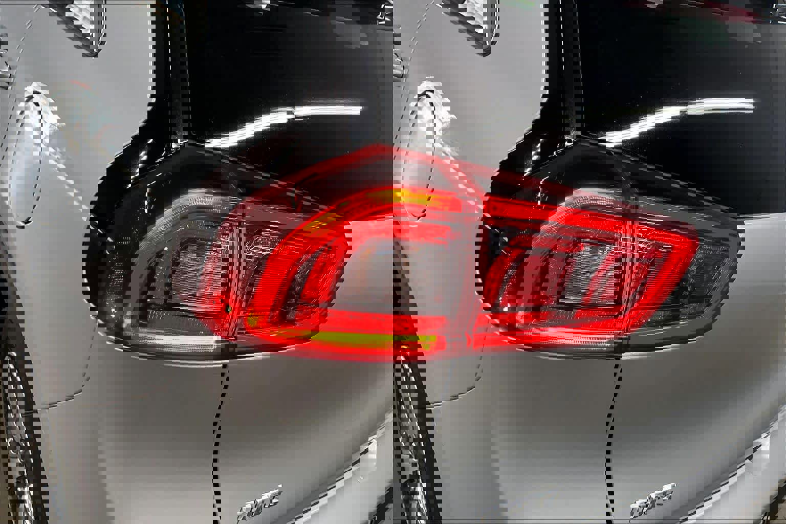 Used 2019 Kia Niro EX image 32