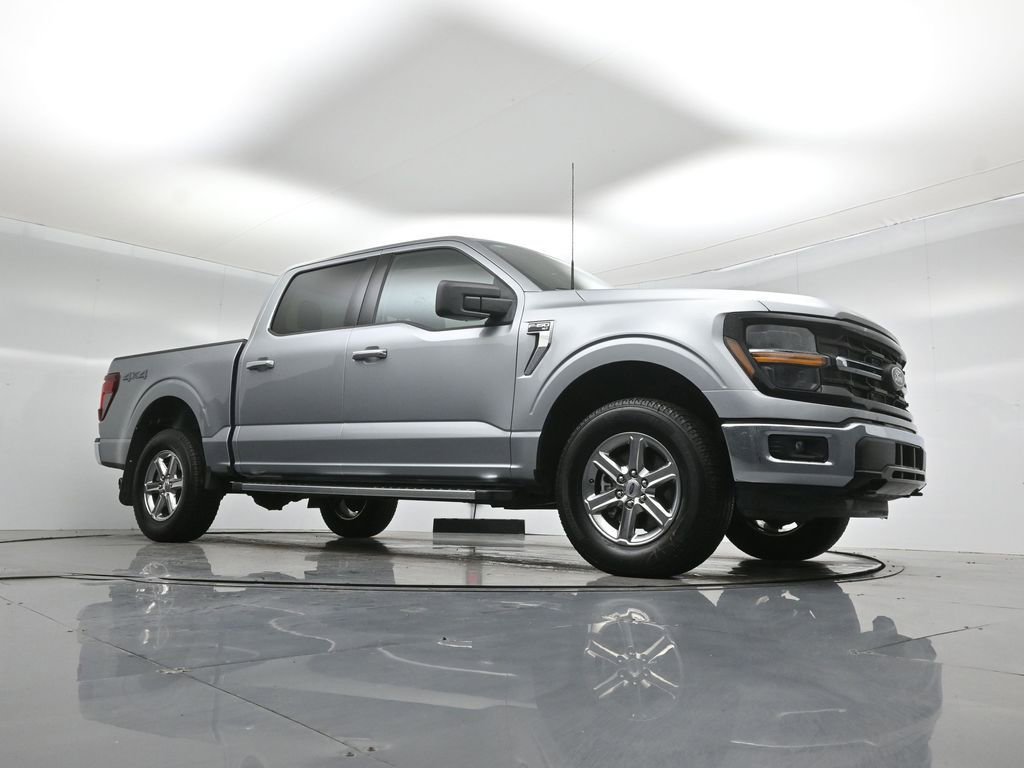 Certified 2025 Ford F150 XLT w/ Equipment Group 301A Standard image 4