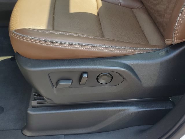Used 2021 Chevrolet Suburban High Country AWD/4WD image 24