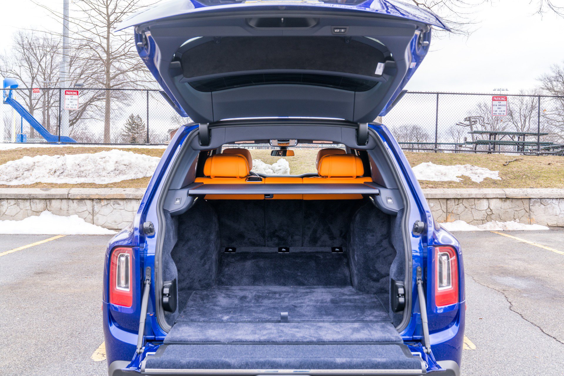 Used 2023 Rolls-Royce Cullinan Black Badge w/ Driver's Package AWD/4WD image 28