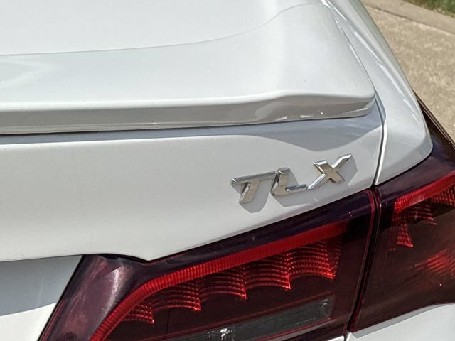 Used 2015 Acura TLX FWD image 5