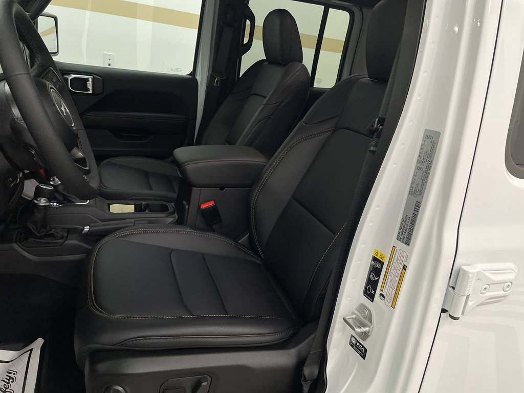 New 2025 Jeep Gladiator Sport image 6