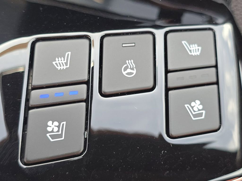 Used 2024 Kia Sportage SX image 6