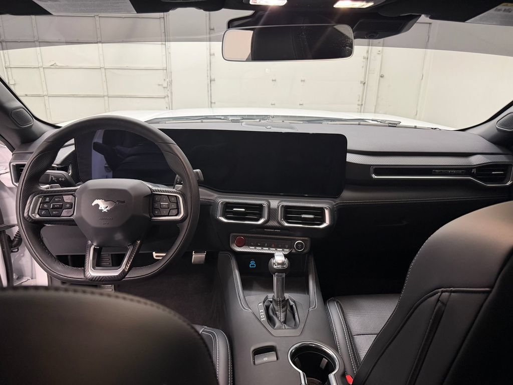 Used 2025 Ford Mustang GT Premium RWD image 26