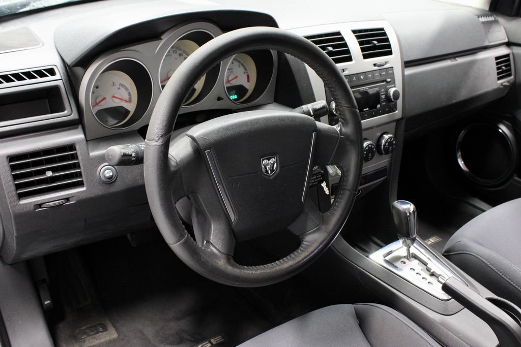 Used 2009 Dodge Avenger R/T FWD image 23