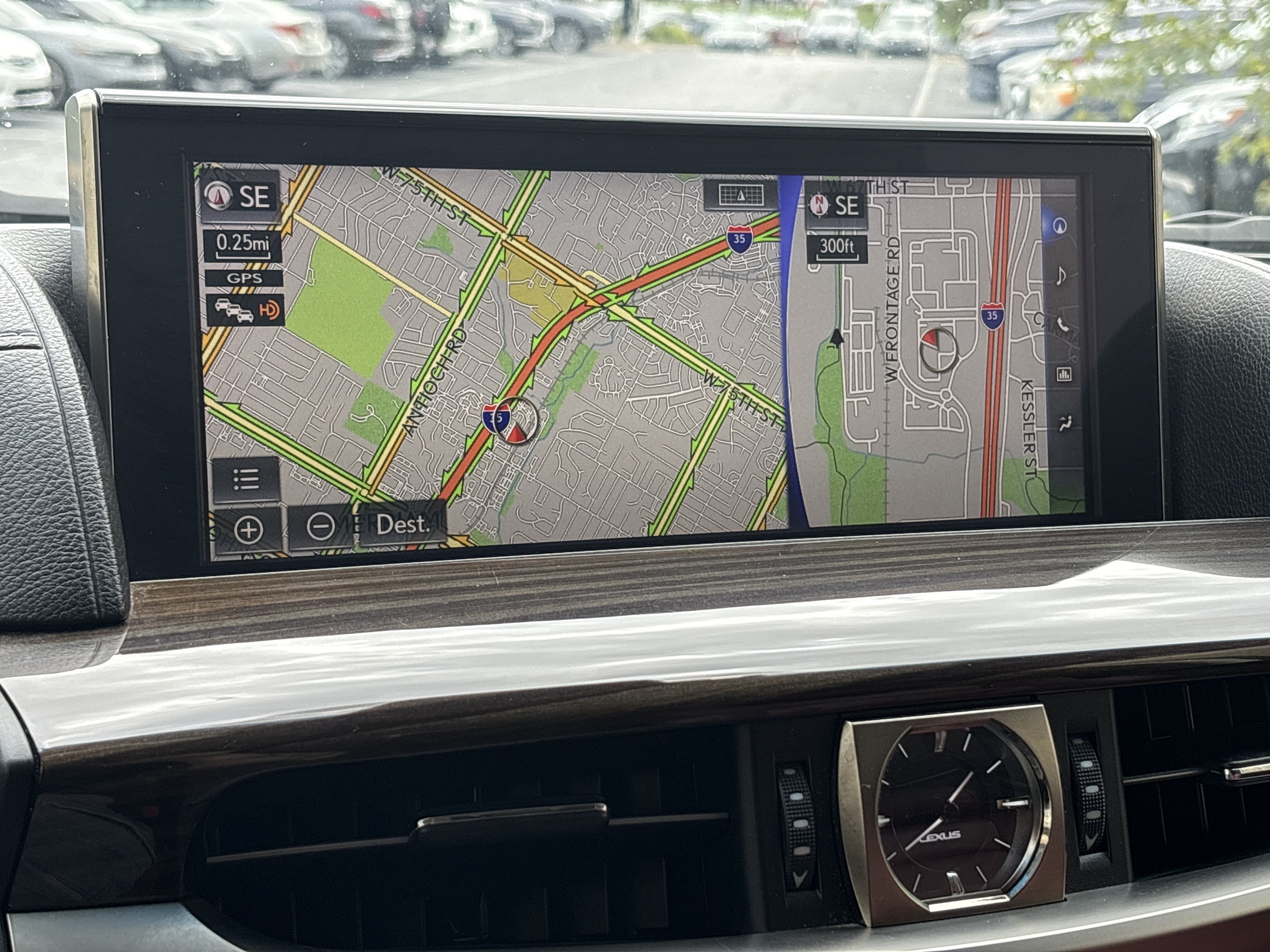Used 2021 Lexus LX 570 4WD w/ Luxury Package image 24