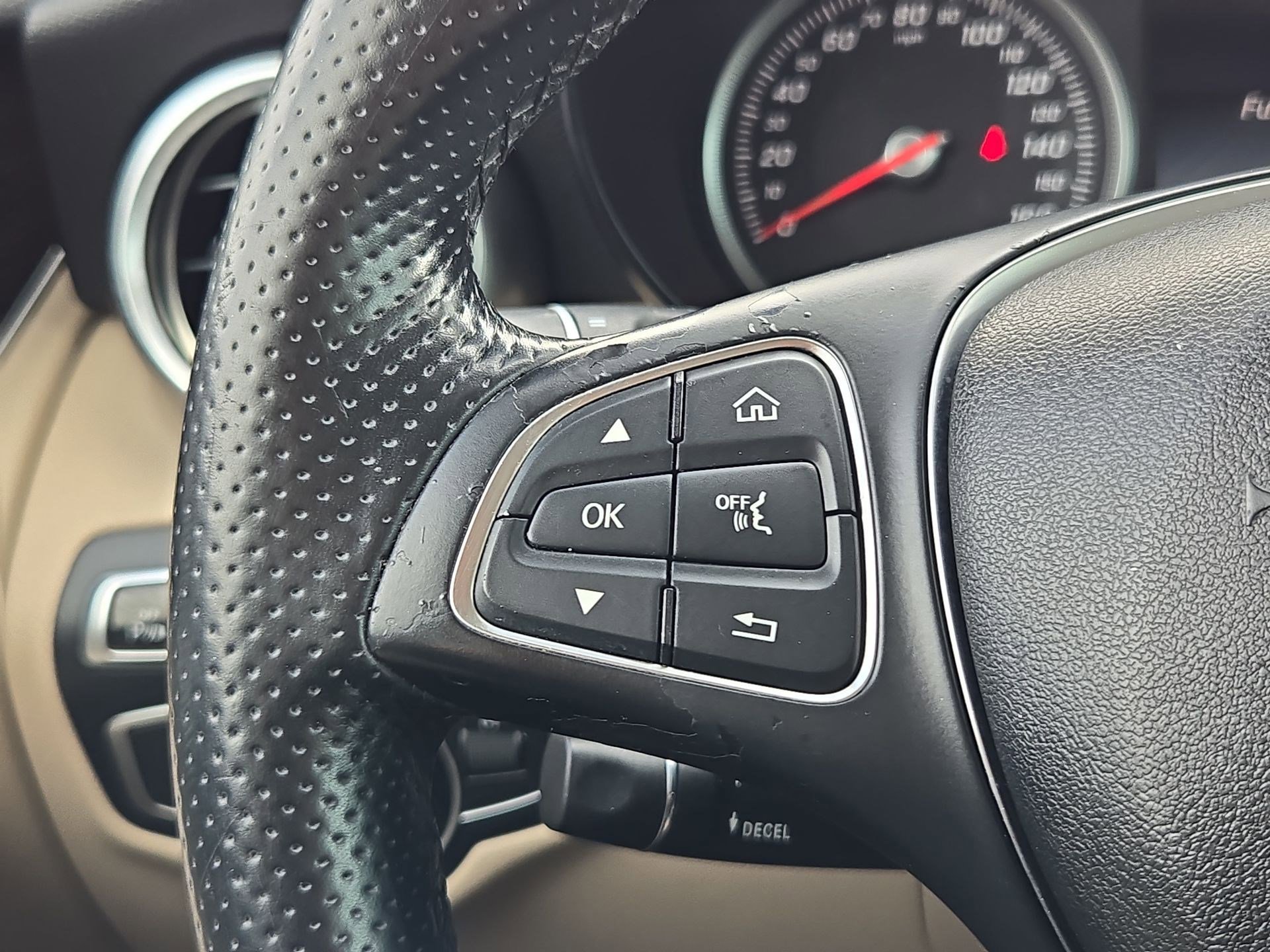 Used 2016 Mercedes-Benz GLC 300 image 17