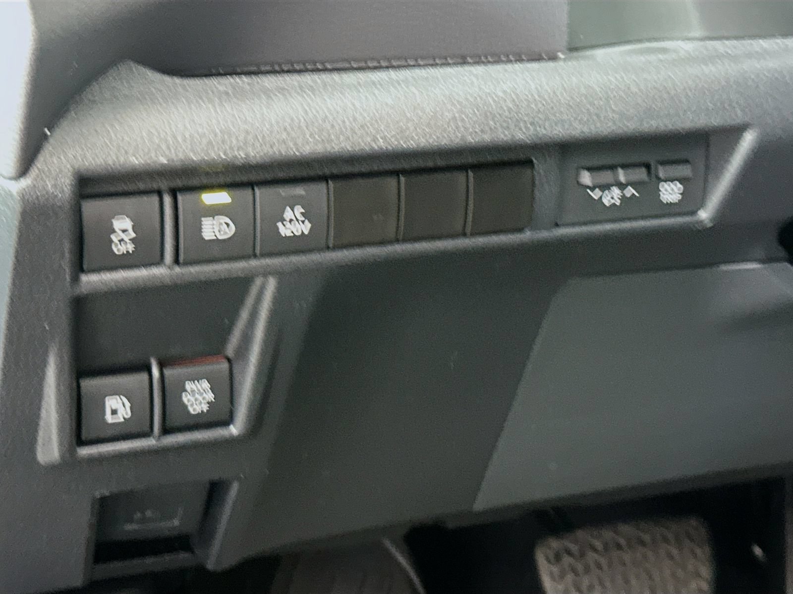 Certified 2023 Toyota Sienna XSE w/ XSE Plus Package AWD/4WD image 10