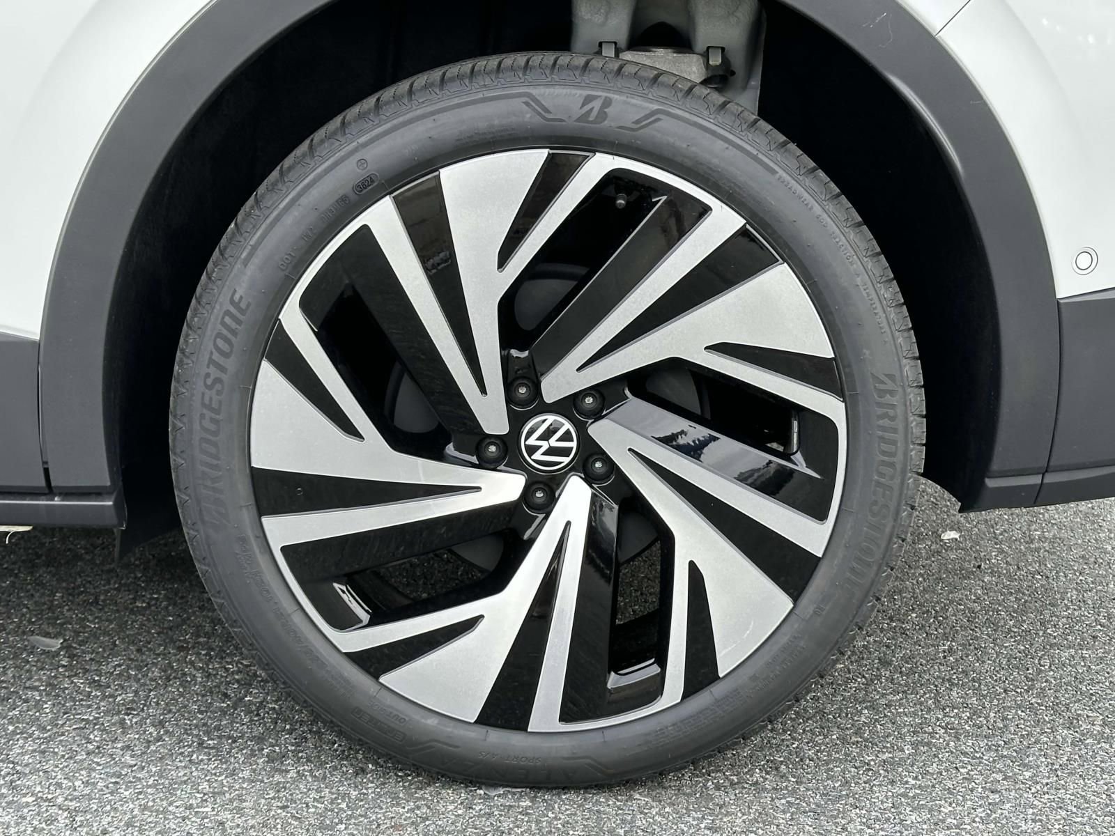 New 2025 Volkswagen ID.4 Pro S Plus image 7