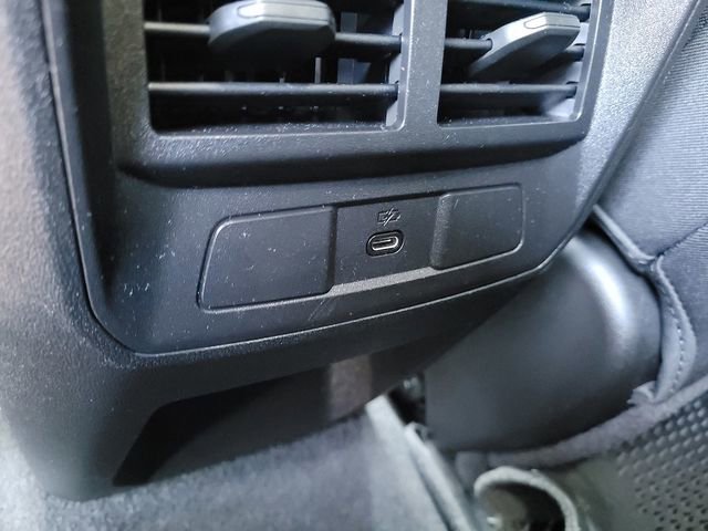 Used 2024 Chevrolet Colorado LT w/ LT Convenience Package RWD image 10