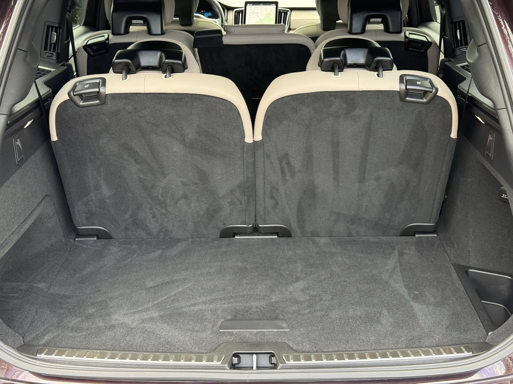 Certified 2025 Volvo XC90 B5 Core AWD/4WD image 16