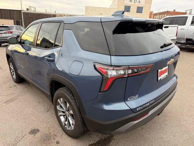 Used 2025 Chevrolet Equinox LT w/ Safety and Technology Package image 5