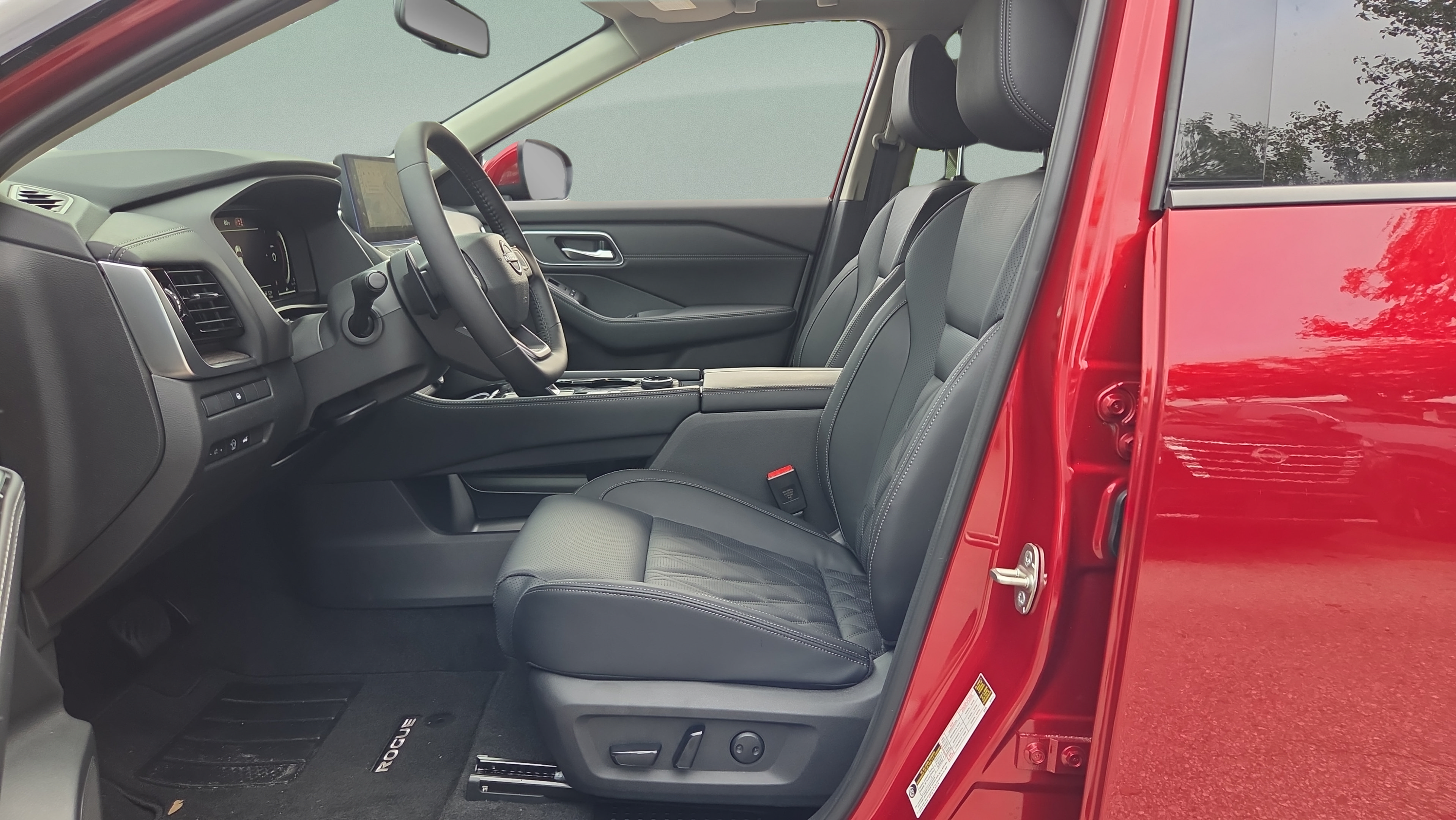 New 2026 Nissan Rogue Platinum AWD/4WD image 9