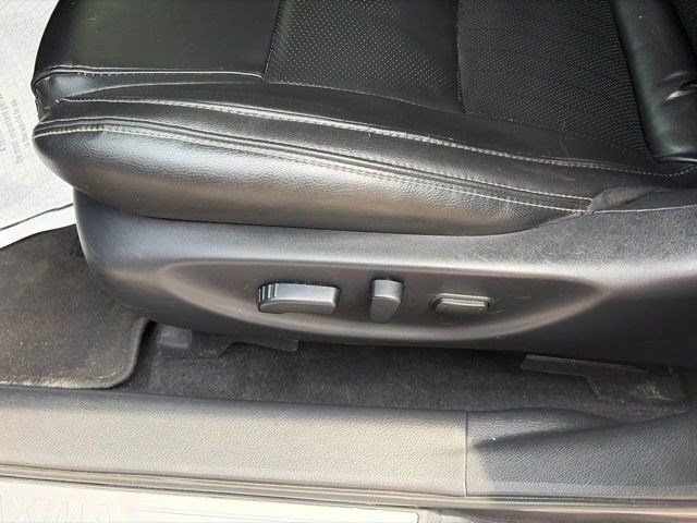 Used 2020 Nissan Maxima 3.5 SV w/ Floor Mat Group FWD image 12