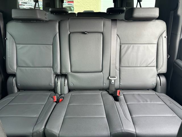 New 2026 Chevrolet Suburban LT w/ Comfort Package image 31