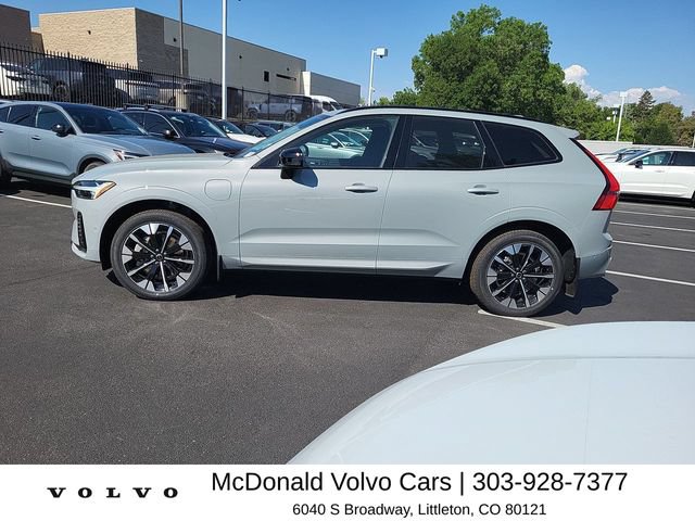 New 2026 Volvo XC60 T8 Plus w/ Protection Package Premier AWD/4WD image 5