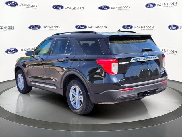 Certified 2022 Ford Explorer XLT w/ Class IV Trailer Tow Package AWD/4WD image 3
