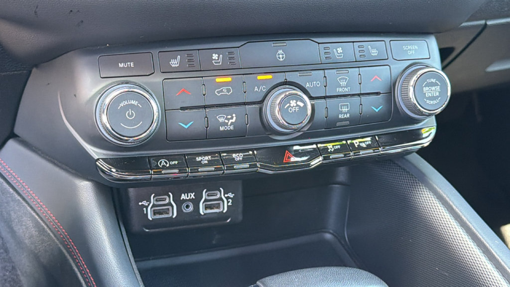 Used 2024 Dodge Durango GT AWD/4WD image 14