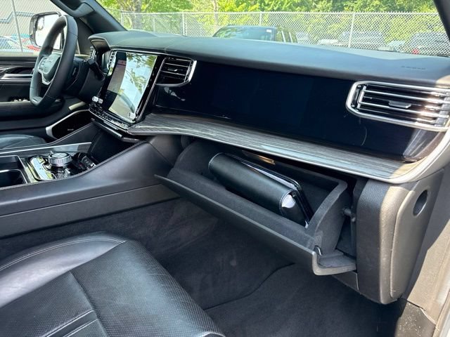Used 2022 Jeep Wagoneer Series III w/ Premium Group I AWD/4WD image 25
