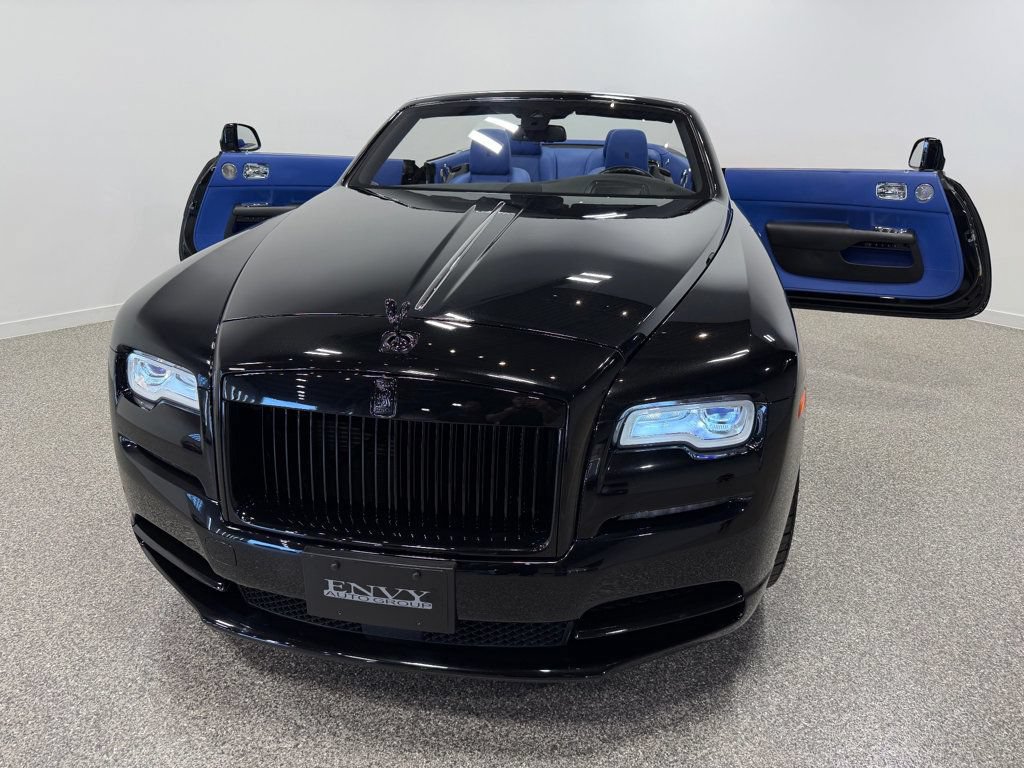 Used 2019 Rolls-Royce Dawn RWD image 17
