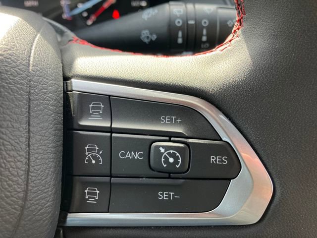 Used 2025 Jeep Compass Trailhawk image 7