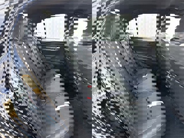 Used 2025 Toyota Camry SE image 32