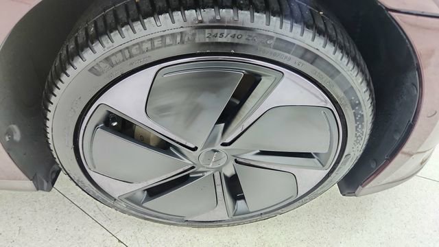 Used 2024 Lucid Air Pure RWD image 57