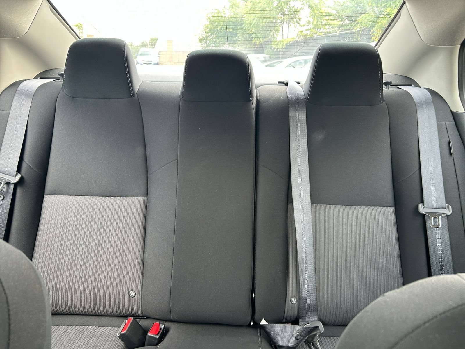 Used 2025 Nissan Sentra SV FWD image 33
