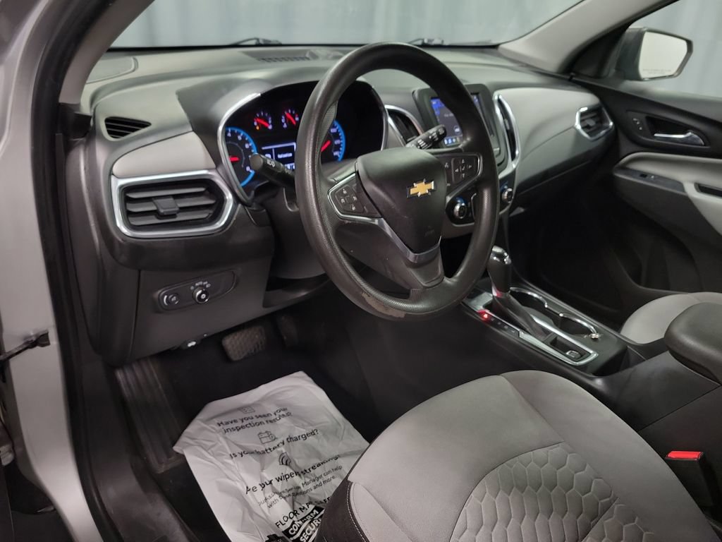 Used 2019 Chevrolet Equinox LS w/ LS Convenience Package AWD/4WD image 16