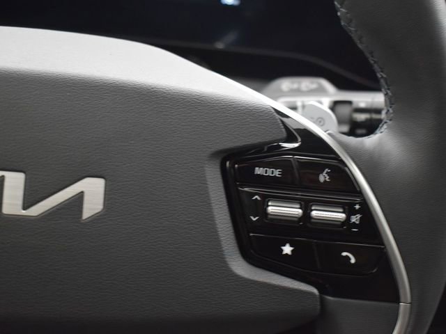 Used 2023 Kia Niro Wave image 12