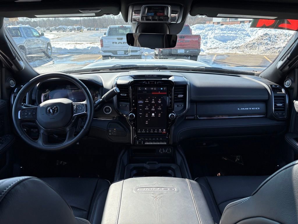 Used 2024 RAM 3500 Limited image 18