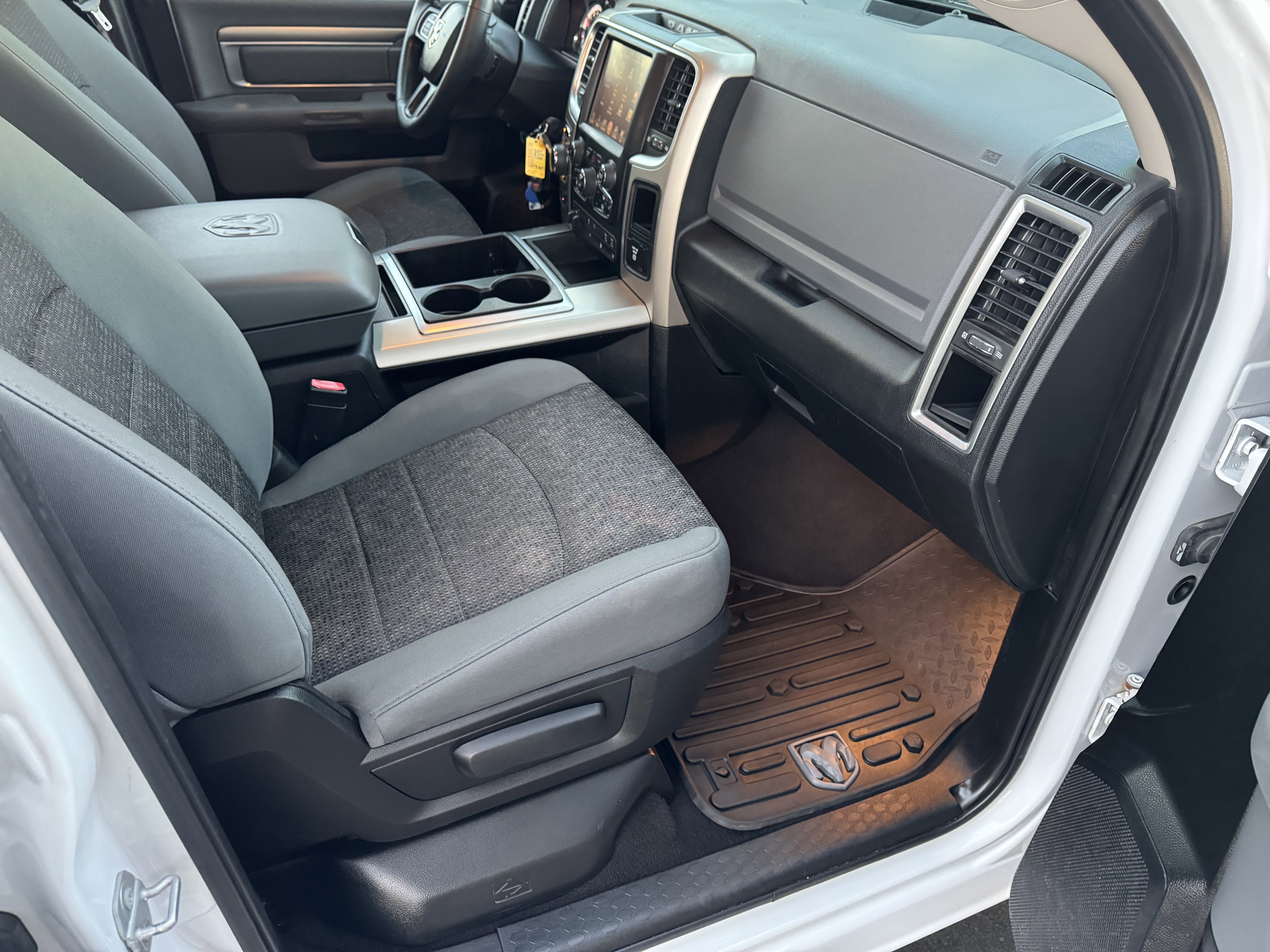 Used 2015 RAM 1500 Big Horn image 10