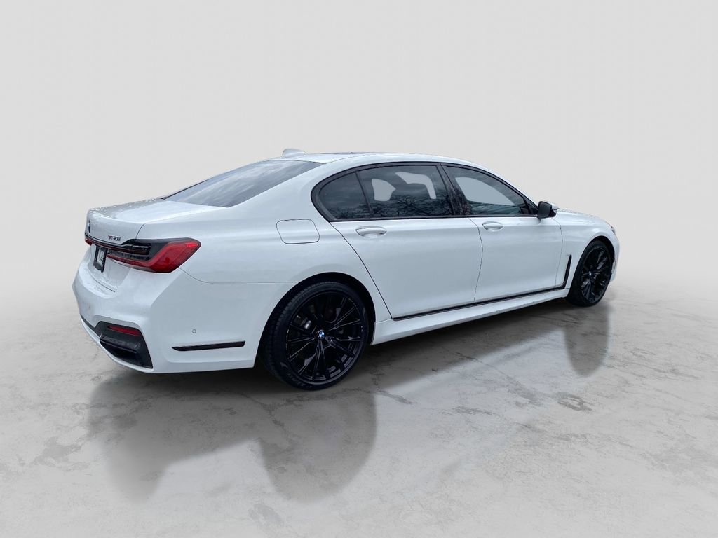 Used 2022 BMW 750i xDrive w/ Executive Package image 6