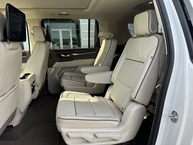 Certified 2024 GMC Yukon XL Denali w/ Denali Reserve Package image 12