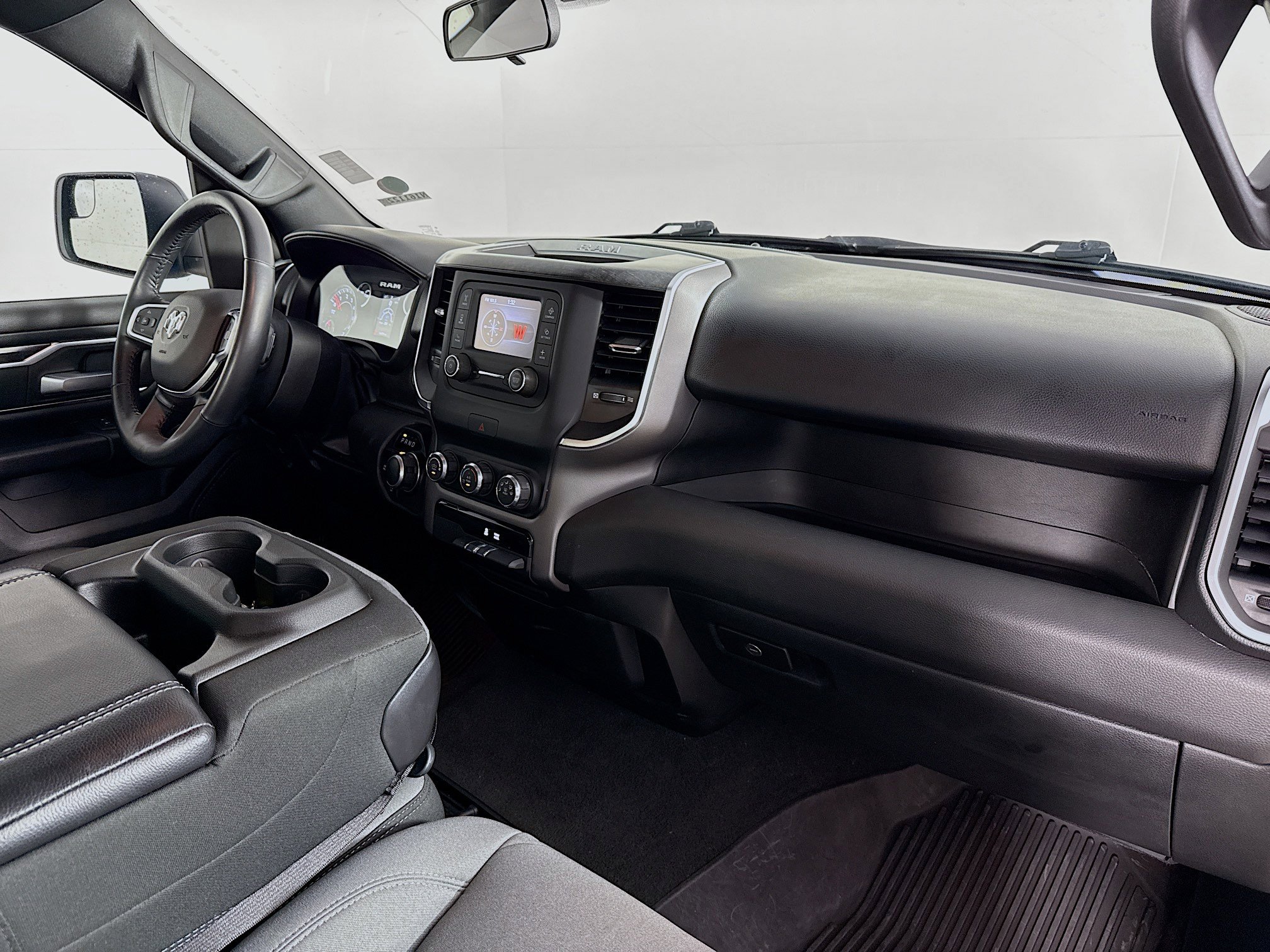 Used 2024 RAM 1500 Big Horn image 34