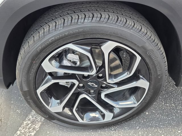 Used 2025 Chevrolet Trax RS w/ Driver Confidence Package FWD image 9