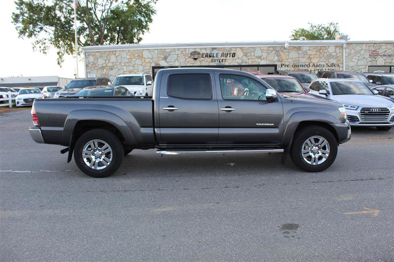 Used 2013 Toyota Tacoma 4x4 Double Cab w/ Limited Pkg image 8