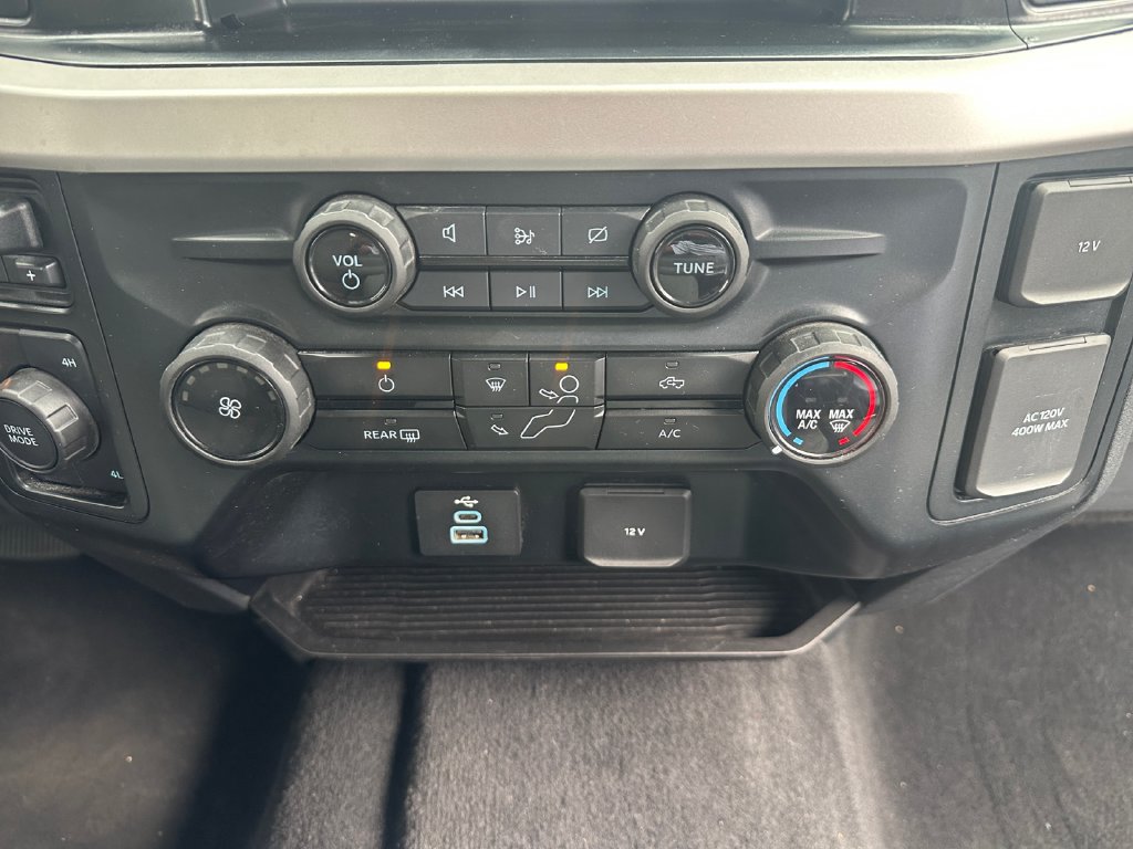 Used 2023 Ford F250 XLT w/ 360-Degree Camera Package AWD/4WD image 19