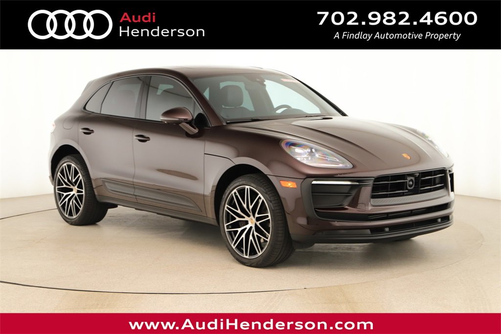 Used 2023 Porsche Macan Turbo image 1