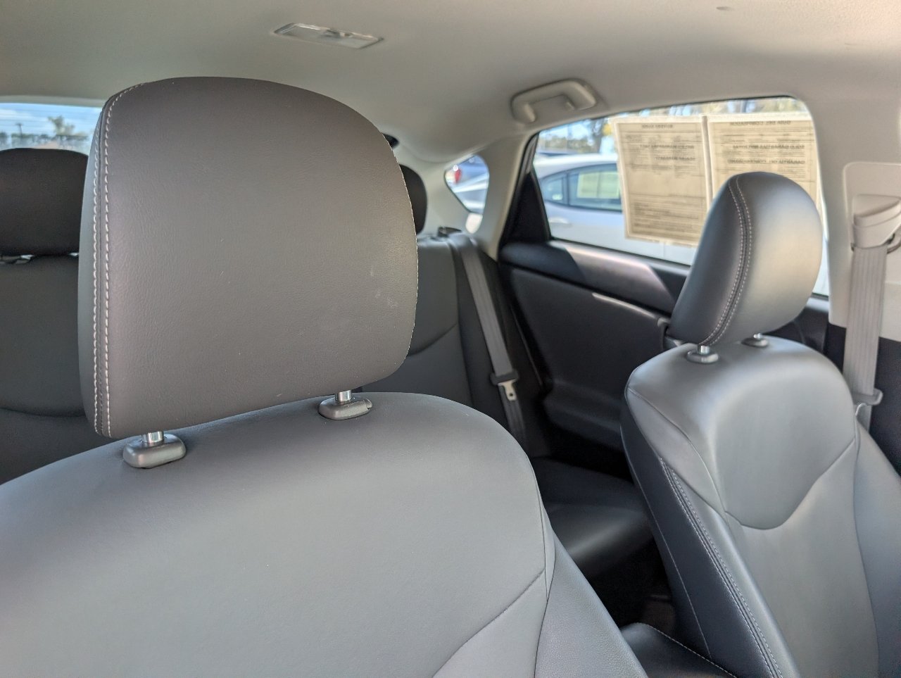 Used 2015 Toyota Prius Four FWD image 3