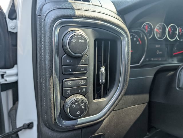 Used 2022 Chevrolet Silverado 1500 RST w/ Z71 Off-Road Package AWD/4WD image 17