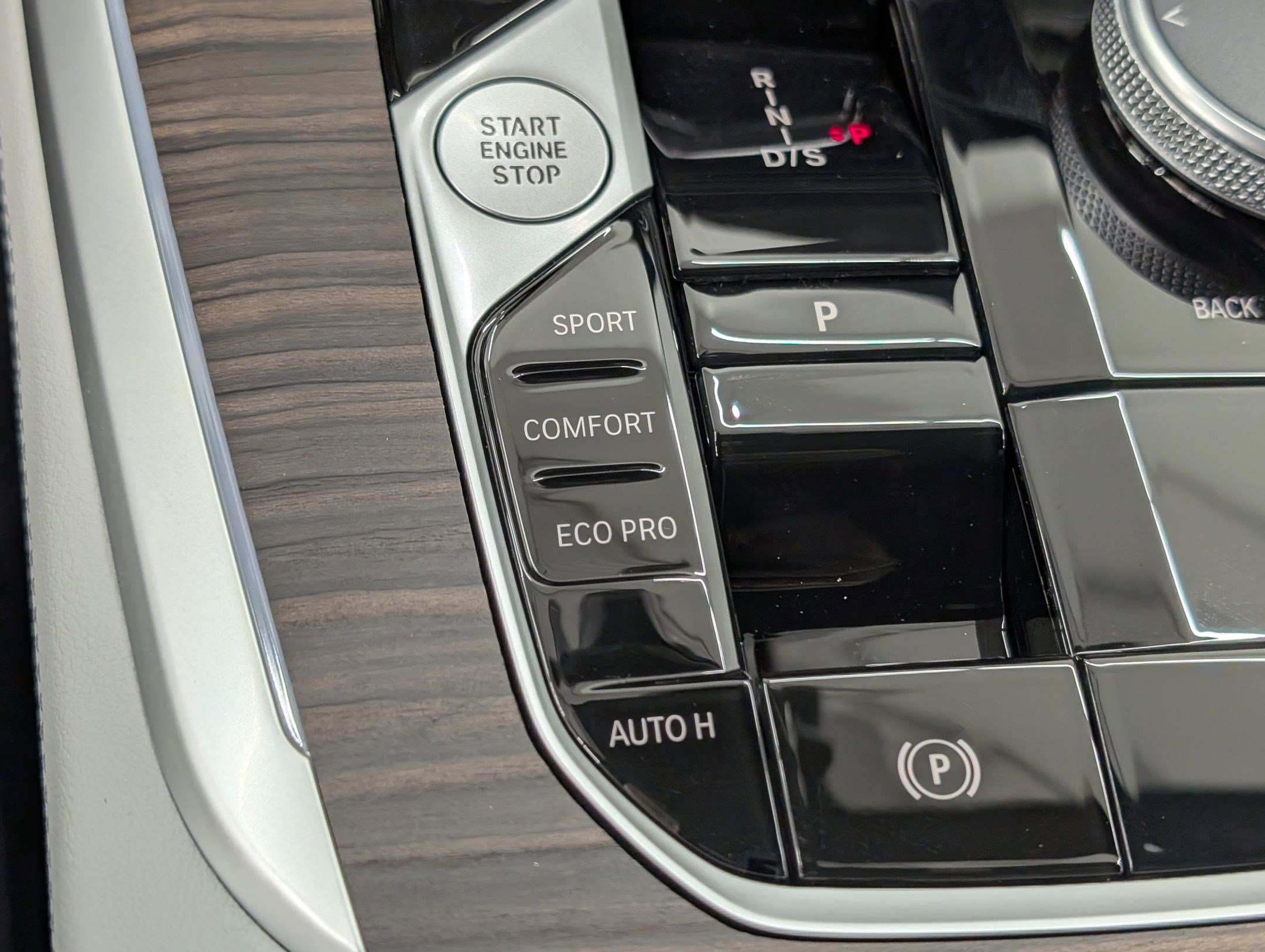 New 2026 BMW X5 sDrive40i w/ M Sport Package image 25