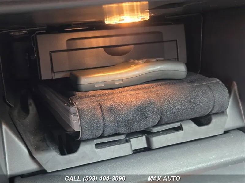 Used 2011 Volvo C30 T5 R-Design image 31