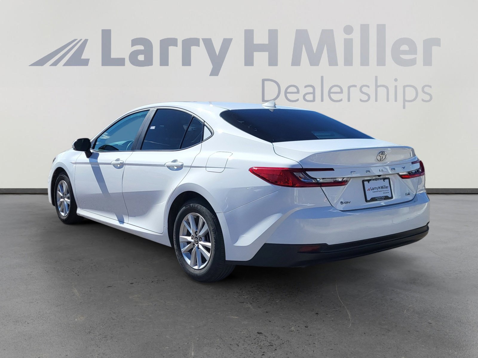 Certified 2025 Toyota Camry LE image 5