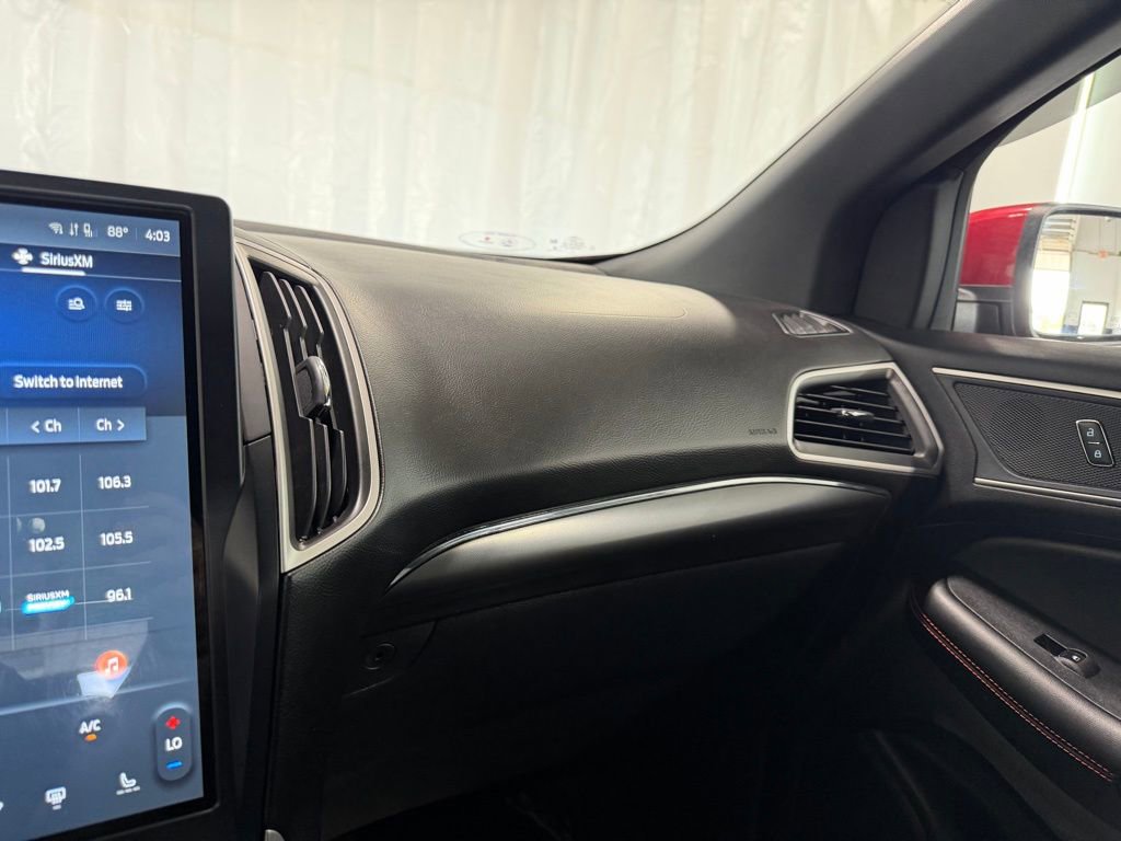 Used 2022 Ford Edge ST-Line image 27