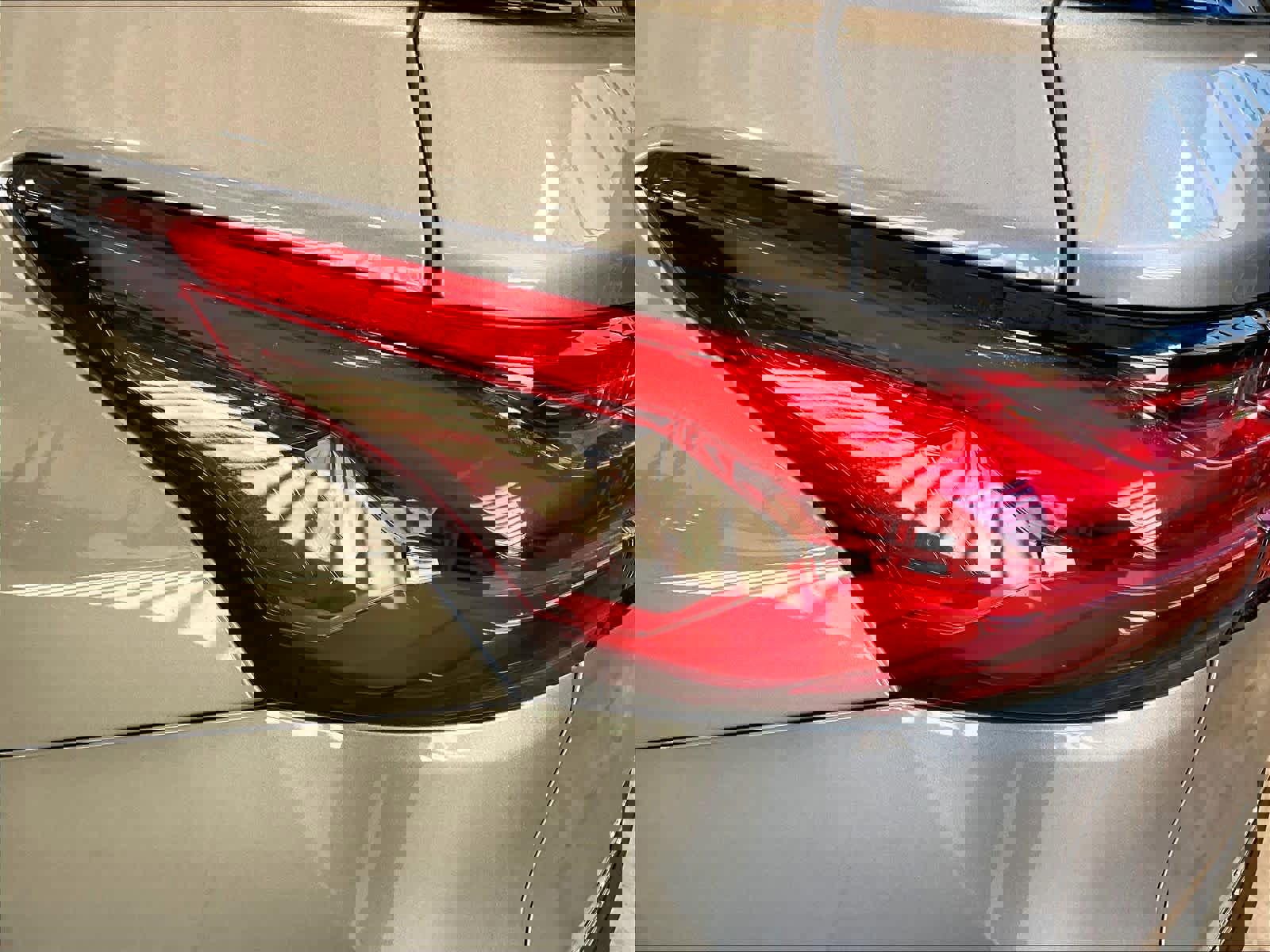 Used 2023 Chevrolet Traverse LT image 35