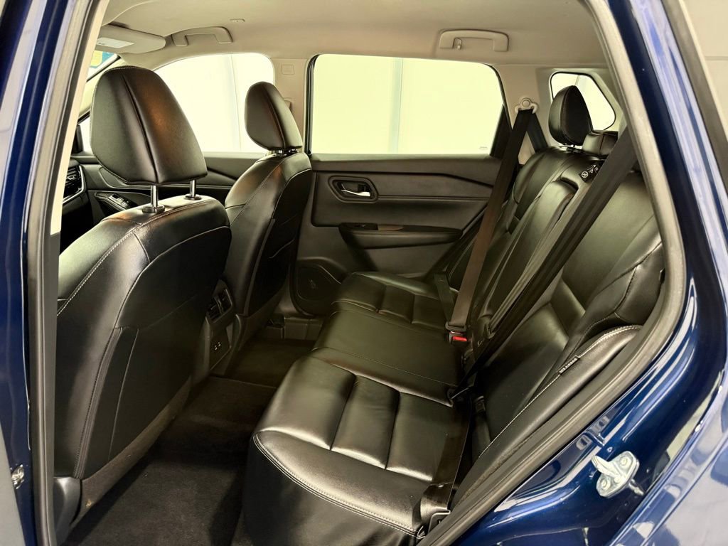 Used 2026 Nissan Rogue SL image 17