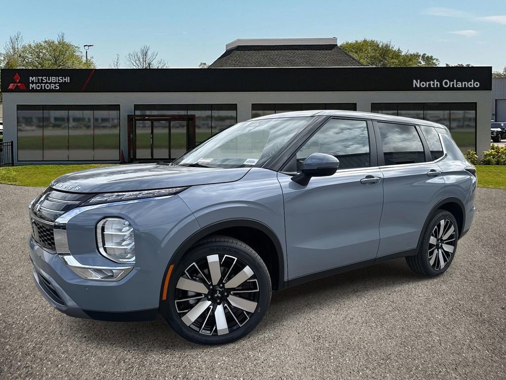 New 2026 Mitsubishi Outlander SE image 1