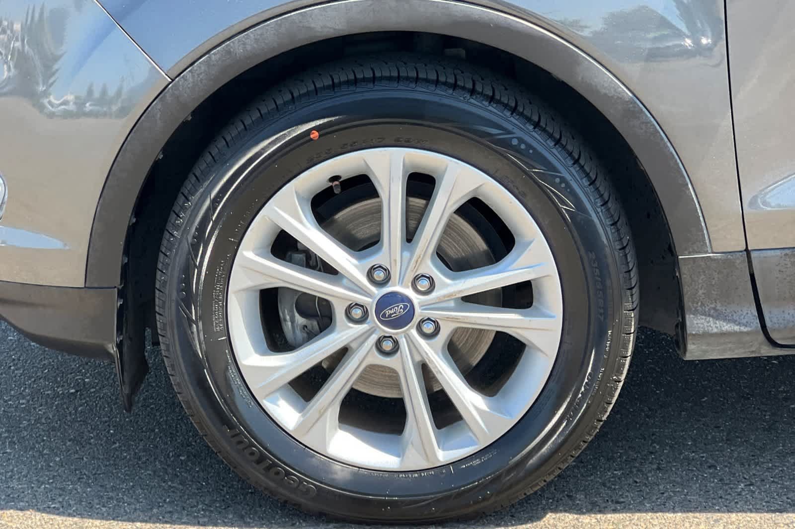 Used 2017 Ford Escape SE FWD image 30