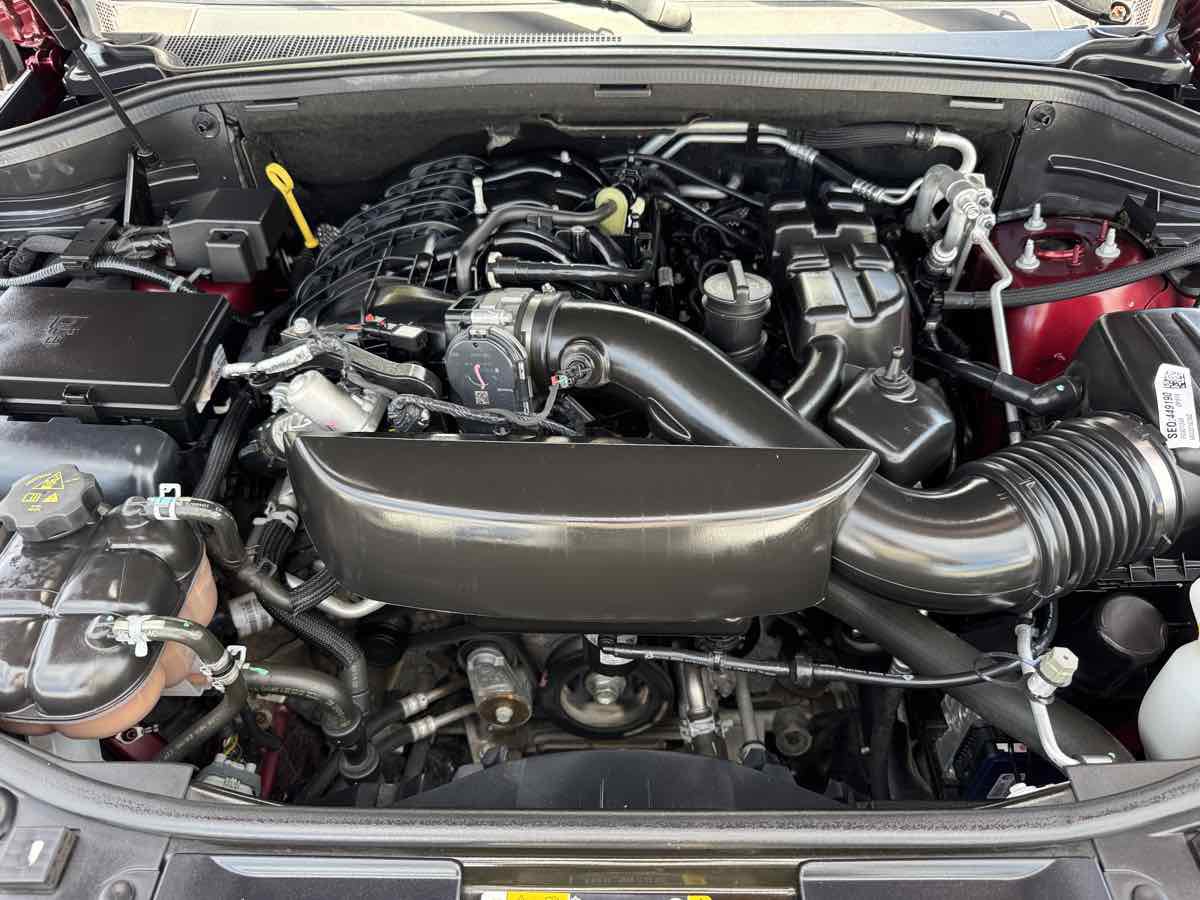 Used 2023 Dodge Durango GT RWD image 8